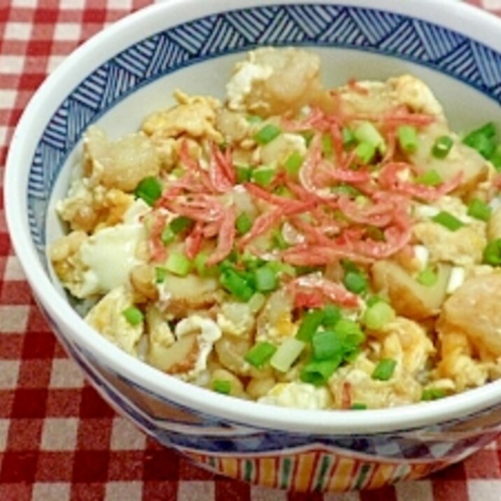 ちくわとえびの玉子とじ丼